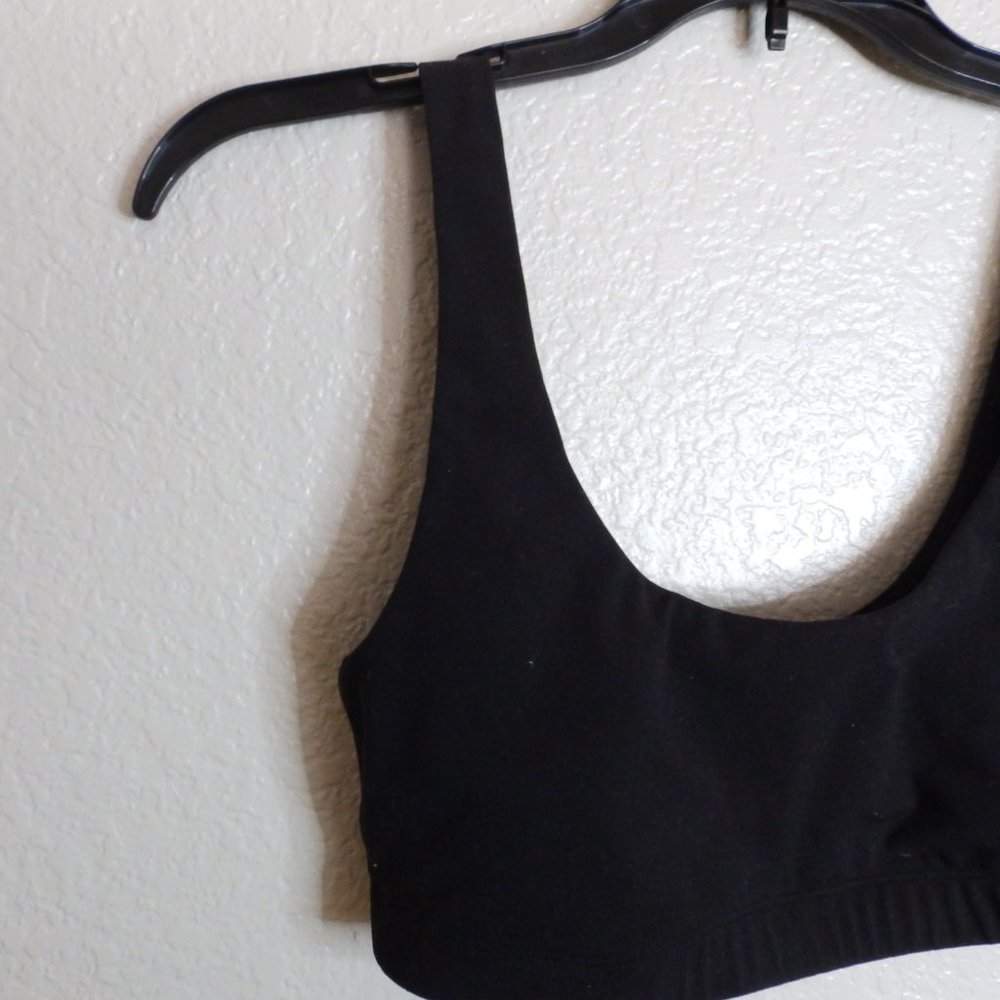Vuori daily lounge soft bra sz M - Picture 5 of 5